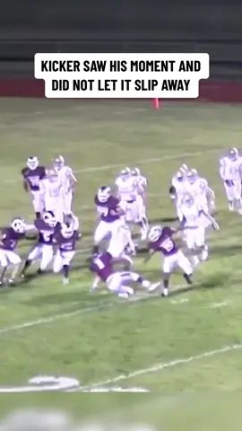 He really solo’d the whole squad 💪 (via patrickkmooree/IG) #football #kicker #fieldgoal #gridiron