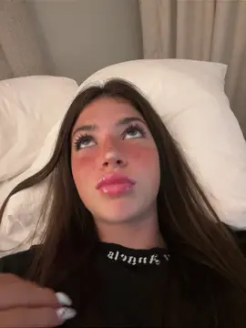 @vittoriaayra_ 