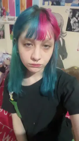 kkkk seu cabelo vai cair me deixa em PAZ 😞