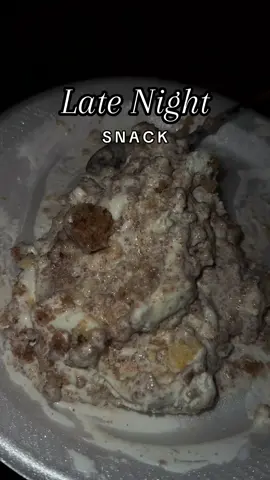 Do you like yours separate or together?  #icecreamandcake #latenightsnack #comfortfood #blackgirltiktok #blacktiktokcreators 