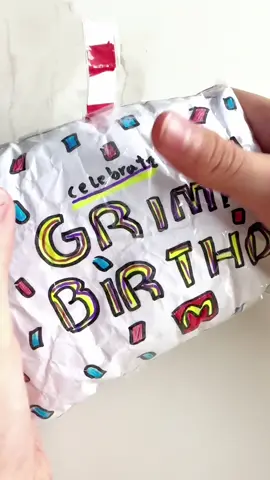 Ga bs minum, bikin aja dahh..bikin squishy2an 🤭  #grimaceshake #cg5  #djsmell #grimacesbirthday #squishydiy #bikinsquisydarikertas #squishykertas 