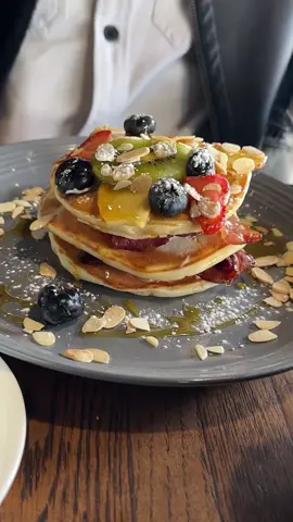 Breakfast Date 🫶🏾 #breakfastdate #breakfast #johannesburg #pancakes #fyp #viral 