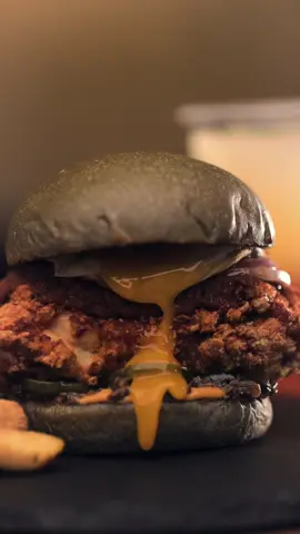 Happy Saturday, the Nasi Lemak Ayam Rendang Burger is calling 🤤 Are you gonna answer?  Order at order.myburgerlab.com or head to any of the Labs! Treat yourself this weekend, huh? 😉🍔