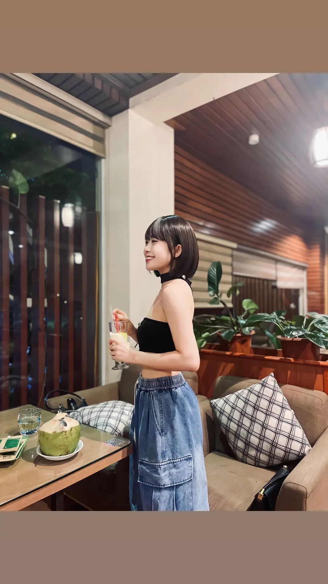 Cứ cười là auto xinh và hết buồn 🥰 anh ở đâu kệ thôi😆#yeudoimotchut #hathuong 