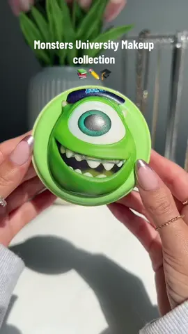Monsters university makeup collection @REVOLUTION 🎓📚✏️ #monstersinc #disney #disneymakeup  #asmrmakeup #unboxing  #makeupcollection #disney #cutemakeup  #makeuprevolution #mikewazowski 