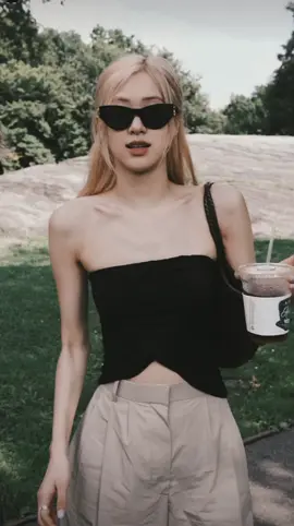 Jaehyun and Rosé never beating the same vibes allegations (TWINNING 123636x) **NYENGIR😁*** #jaehyun #rosé #jaerosé #jaehyunrosé #jaerose #nctpink #jaeros #jaeroseshipper 