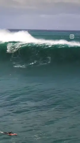 @_aclassic_ Saltwater story 👇👇 - Featuring @taco2024 and 🎥 @skymonkey5    follow @_aclassic_ for daily saltwater tales direct from the source!   This pretty much sums up my part of the surf. I never knew this place could get this big. I’m far left (red board) @paddy.power just in down the right and @max_mcguigan just out of screen, @square_thong was somewhere here to. Broke my board on this before I even paddled for a wave, followed by 4 more of these on the head. Without flotation coming up dizzy and ears felt like they popped. Waves of this consequence everyone tends to look out for each other, which is what we did after getting washed in. Couple of things not mentioned from this day is how windy and consistent it was. You wouldn’t wait more than a few minutes before the next sets come marching in, and howling devil winds getting worse by the minute making it near impossible to catch a wave. Also there was no take off zone, you could sit anywhere in a square acre thinking you’re in the right spot until your scratching back out to sea. Main reason only a few paddle waves got ridden. I managed to catch one of these after a second attempt, waiting an hour and a half but not without another bomb on the head. Thanks to max lending me his board after he decided to start towing. What can I say about this is just wow, what a day to remember! Big props to everyone out there. Aclassic!   #surfing #surf #surfer #waves #beach #ocean #surflife #surfphotography #surfinglife #surfboard #sea #travel #sup #surfers #beachlife #surftrip #Summer #wave #bodyboarding #bodyboarder #surfergirl #longboard #surfboards #kitesurfing #bodyboard #watersports #surfingphotography