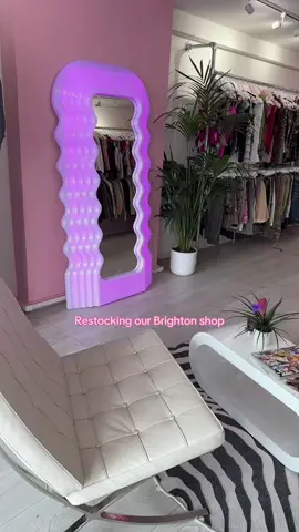 Restock our y2k shop in brighton with us  #brightonvintage #brightonvintageshop #y2k #camitops #y2kfashion #vintageshop #thrifttok #thriftwithme 