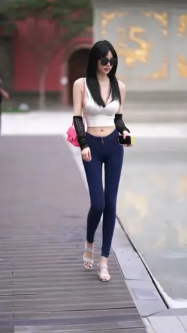 093