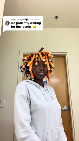 Replying to @𝖑𝖎𝖟𝖊𝖙𝖍🖤 i have no idea what to caption this but enjoy :) #blackgirlhair#blackgirlhairstylesideas#flexirodset#blackgirlhairstyles#fyp#naturalhair#naturalhairstyles 