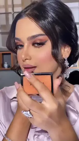 #makeup #makeupartist #makeuptutorial 