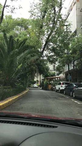 Al camino voy #coldpay #clocks #ciudad #trayecto #avenida #musica #music #city #video #car #deadpoolmovil #auto #copiloto  #amazing #beautiful #camino #paisaje #viajando #enfamilia #siemprejuntos#sithterius #ciudad #cdmx #mexico