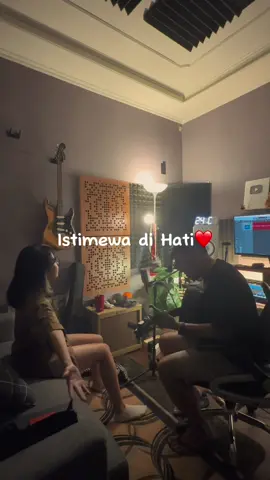 Cerita indah kita, bersemi selamanya🥰 Istimewa di Hati sudah merangkul 100.000+ penonton di Youtube! terima kasih❤️ #suarakayusuarakamu  #suarakayu  #projectpop  #istimewadihati 