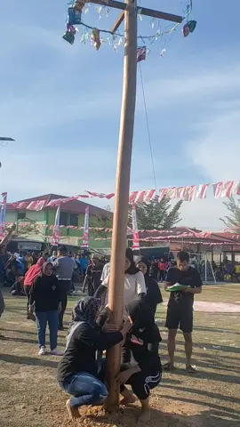 HUT RI ke -78,panjat pinang wanita tangguh #panjatpinang #hutri78 #penjara 