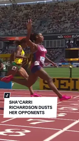 Sha'Carri Richardson wipes her sweat with grace as she hits a 10.92 in a 100m ✨🏃‍♀️  (Video: @WorldAthletics)  #shacarririchardson #teamusa #mondaymotivation #trackandfield #olymics #100m 