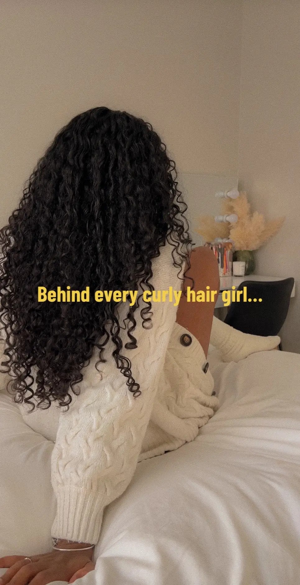 It’s a curly hair canon event 😂 also wth is that pose😂