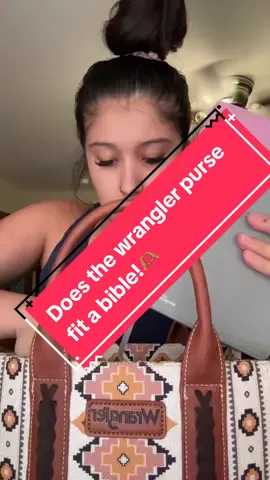@Western Cowgirl i seen the question on the live i had to show it👀🫶🏽 #western #westernfashion #montanawestbags #ugccontentcreator 