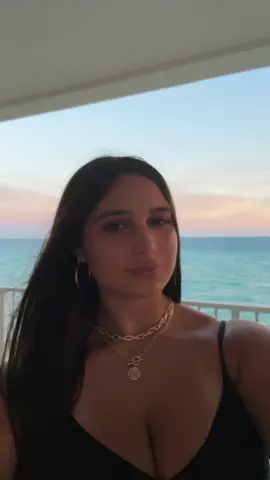 🌅