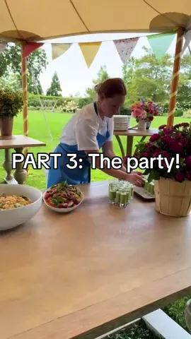 The cutest party maybe, ever.  #privatechef #privatechefinthehamptoms #fyp #foryoupage #hamptonsprivatechef #privatechefhamptons #hamptonschef #cakedecorating #cakeart #flowersoncake #adayinmylife 