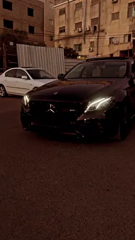 #viral #car #carsoftiktok #the_visionAN #tiktok #اكسبلورexplore #fyp #الحمدلله_دائماً_وابداً #oops_alhamdulelah #mercedes #مرسيدس 