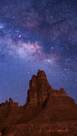 مشاهد من سماء تبوك ✨🌌 •••••••••••••••••••••••••• Watching the stars over the Tabuk sky ✨🌌 #تبوك #طبيعة #نجوم #تصوير #tabuk #الديسه  #اكسبلوووور #tourism #night #stars #photography 