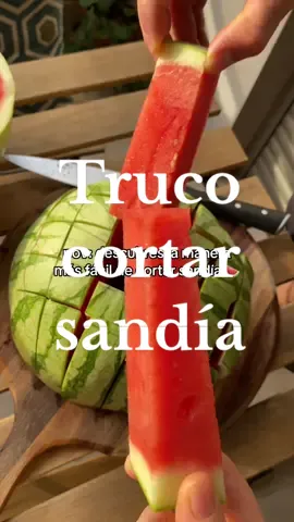 🍉💁🏼‍♀️ #sandia #cortarsandia #trucodecocina #trucos #watermelon #frutadeverano #comocortarsandia 