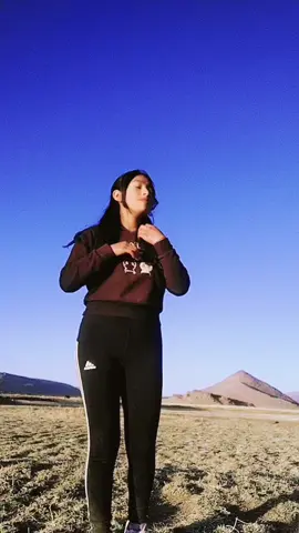 ese pasito 1,2,3#ruskaya🔥😊🍷🥂 #campito💚🥰🤗 #tardecitasoleada #dale❤️ #sigueme_y_te_sigo #peruana🇵🇪 #apoyo_mutuo 