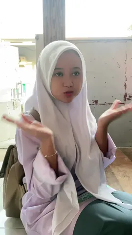 pake sepatu lama banget #arrumakhma 