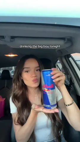 20ozer, don’t worry I’m just drinking a little bit😂 #redbull #drinkgirl 