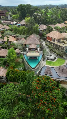 Would you stay in this villa? 🍃 #kamandaluubudbali #balihotels #traveltiktok 
