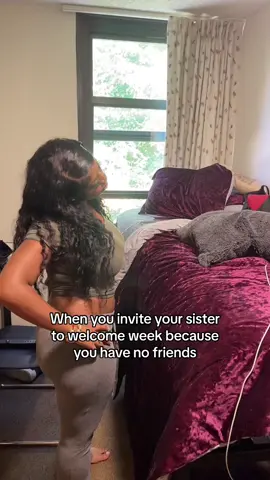 😂😂  #welcomeweek #roomates #webevibing #fypシ #jokes #sisters #stonybrookuniversity #blackgirlmagic #nofriends #collegelife #sbu 