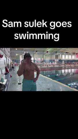 How tf can blud do that 💀 #fyp #samsulek #swimming 