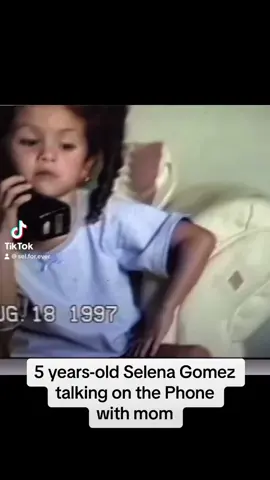 She was so cute #babyselena #babyselenagomez #disneychannel #selenagomez #selena #selenator #selenators #selenagomezedit #selenagomezedits #selenatiktok #viral #fyp 