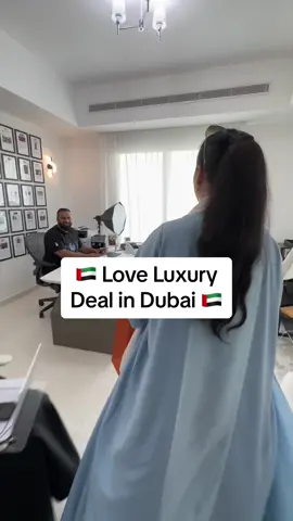 Love Luxury Deal in Dubai 🇦🇪 Birkin 25 Epsom Noir Gold Hardware 🇦🇪AED :110,000.00  🇺🇸 Dollars:$29,600  🇬🇧 Pounds: £23,500    In stock and available to purchase today, WhatsApp +971 50 805 8105 to book an appointment ✅ #buyandsell #dubai 
