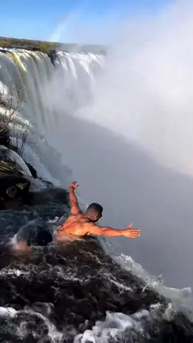 The devil’s Pool😈 This natural pool is perfect for thrill seekers. Lean over a curtain of falling water and look down at the terrifying drop below. Guides will go with you, ensuring total safety. (Cost $180) 📍 Devil’s Pool, Victoria Falls, Zambia 🇿🇲 ig: @abdulla_alsenaani  #adventure #travel #zambia 