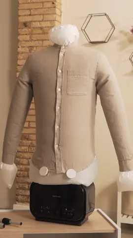 Vous n’ avez pas envie de repasser 💨👖? Il est tempe qu’ils le fassent pour vous. Le nouveau IRONHERO 1200 Mannequin Dry sèche et repasse pour vous 👌🏽🔝! #cecotecfrance #cecotec #technologie #repassage #ironhero #sechage 