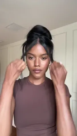 The best way to do a little messy updo🤍 #hairtutorial #hairtok 