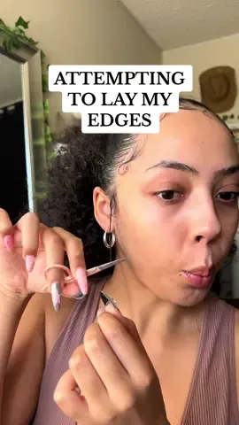 Replying to @Skyla Marcellino cutting them wasn’t my plan 🥲 #domyedgeswithme #layingmyedges #curlyhair #passiontwists 
