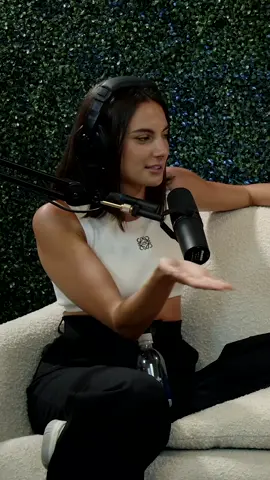🎧Ep 632 of @The Viall Files with @Paige DeSorbo… borrowing a nude. #podcast #paigedesorbo #summerhouse #summerhousebravo #gigglysquad #dating #Relationship 