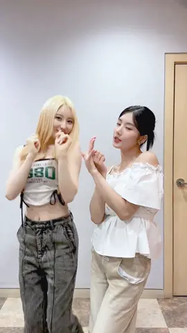 Let’s Dance로 다시 케이팝을 Knock!할 #이채연 님과 함께한 #TheFlash_challenge #권은비 #KWONEUNBI #TheFlash #권은비_TheFlash #EUNBI_in_TheFlash #더플래시챌린지 #챌린지 #Challenge 