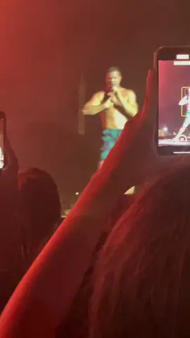Thunder - Imagine Dragins Live Tel Aviv 29.8.23  #imaginedragons #imaginedragonstelaviv #live #concert #mercurytour2023 #thunder 