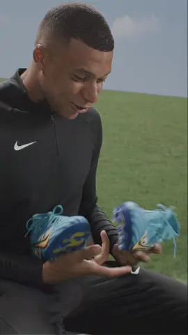 For Kylian Mbappé, it’s fast at first sight 🤩 ⚡️ #mercurial #nikefootball