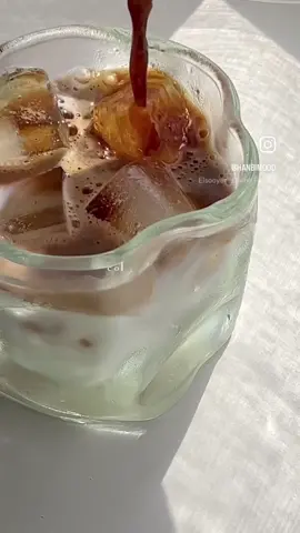 coffee moment 🤎 . . . @Nespresso @Nespresso USA #homecafe #homecafevideo #homecoffe #icedlattesaremyfav #icedlatte #icedlatterecipe #icedlatteaddict #icedlattes #homecafeaesthetic #butfirstcoffee #coffeeaesthetic 