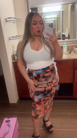 So ready to see the bichota tomorrow🔥🔥 #fyp #foryou #foryoupage #fypシ #karolg #karolgconcierto #parati #viral #bonita #bichota 