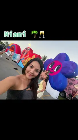 🌸🌷 Concierto de la BichotaG❤️‍🔥🤯 #vacacionesInMiami 🥂 #withmyFamily #withmyfriends ❤️‍🔥 #miamiBeach 🌴 #msbtour2023 🩷🌸 #ilovemycousin 💓