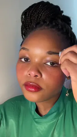 My everyday is so🤌🏽✨  #makeup #grwmmakeup #everydaymakeup #dailymakeuplook #MakeupRoutine #90smakeuplook #makeuptutorials #makeuptips #tipsformakeupbeginners #collegegrwmseries #grwmincollege #collegelifestyle 