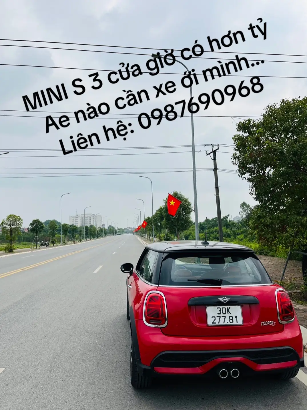 MINI S 3 cửa giờ có hơn tỷ Ae nào cần xe ới mình… Liên hệ: 0987690968