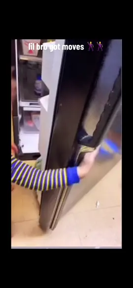 moves 🤣💃#funny #little #kid #fridge #dance 