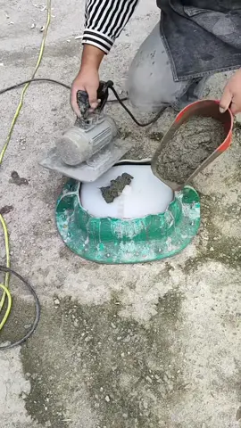 Making a concrete pot