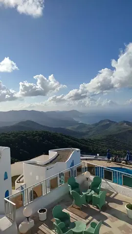 Quelle vue 😍 #annaba #23anaaba🇩🇿 #annaba_ya_dawla #seraidi #seraidi_annaba23😍😍 #hotel #elmountazah #hotelelmontazah #عنابة #عنابة_جوهرة_الشرق #algeria #algerie #foryou #fypシ 